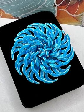Blue Painted Metal Mum Brooch